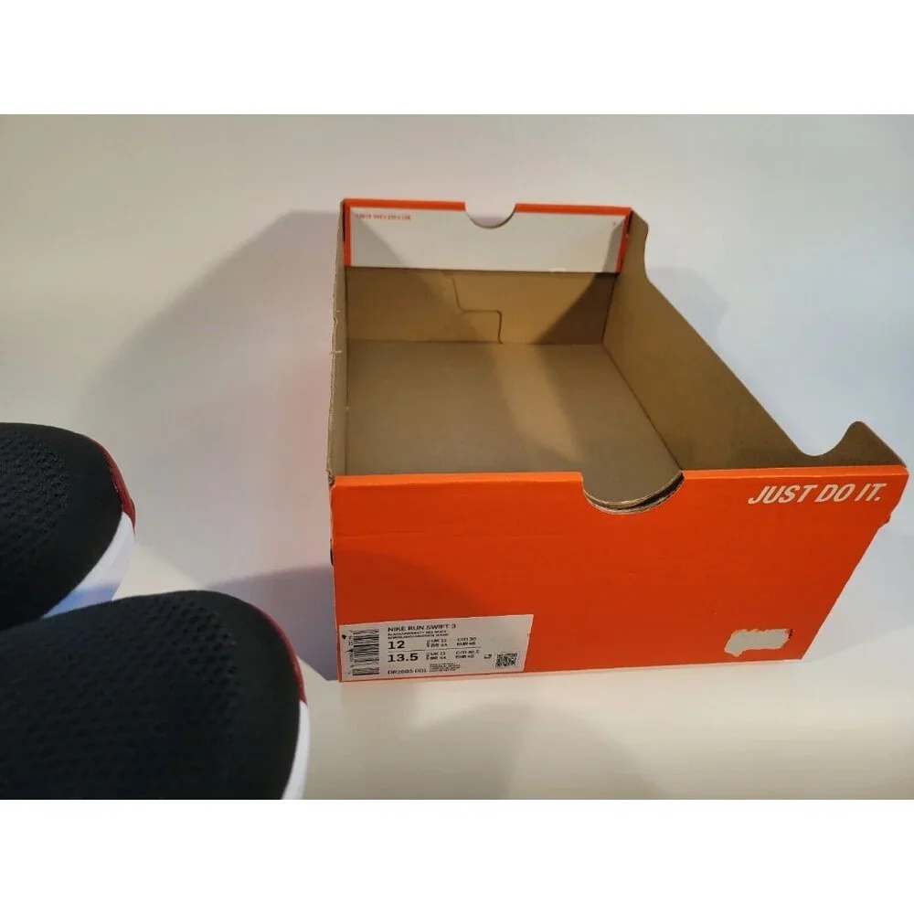 Nike Run Swift 3 Black University Red White Shoes Sneakers Mens 12 DR2695-001 - Picture 3 of 10